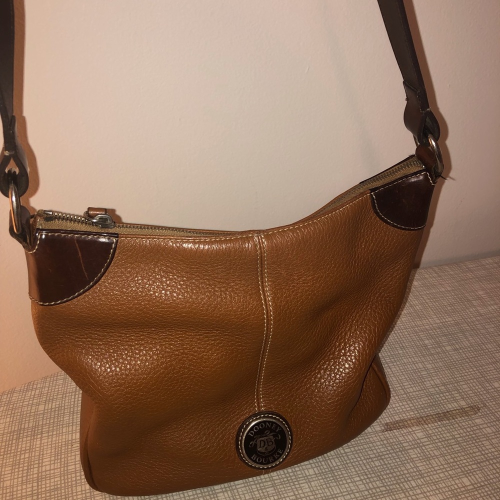 Barely used camel brown Dooney & Bourne bag